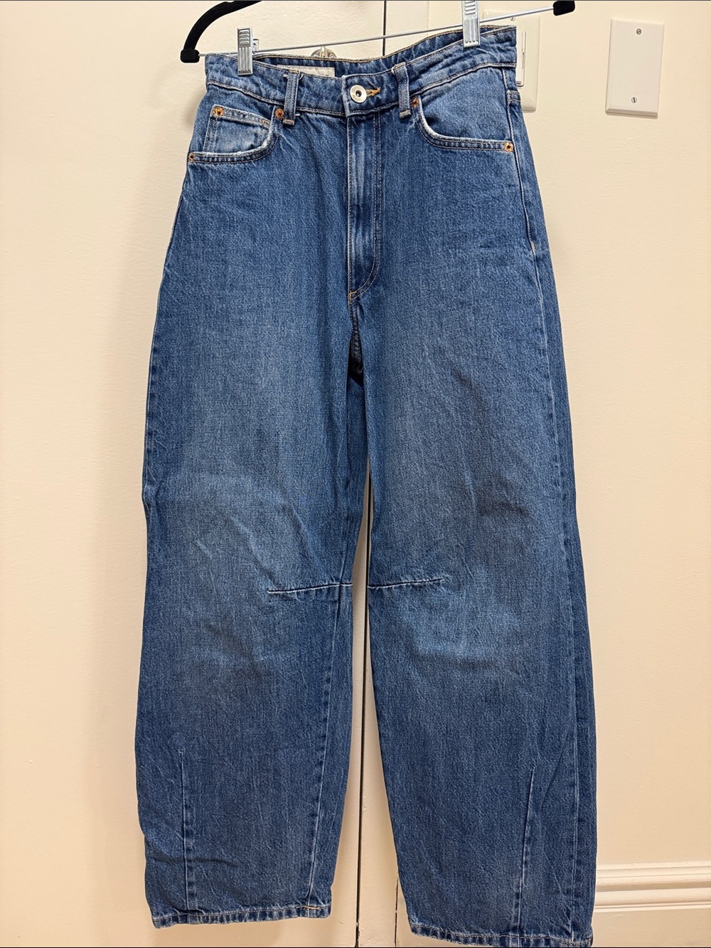 Zara Women's Boyfriend Jeans in Classic Blue